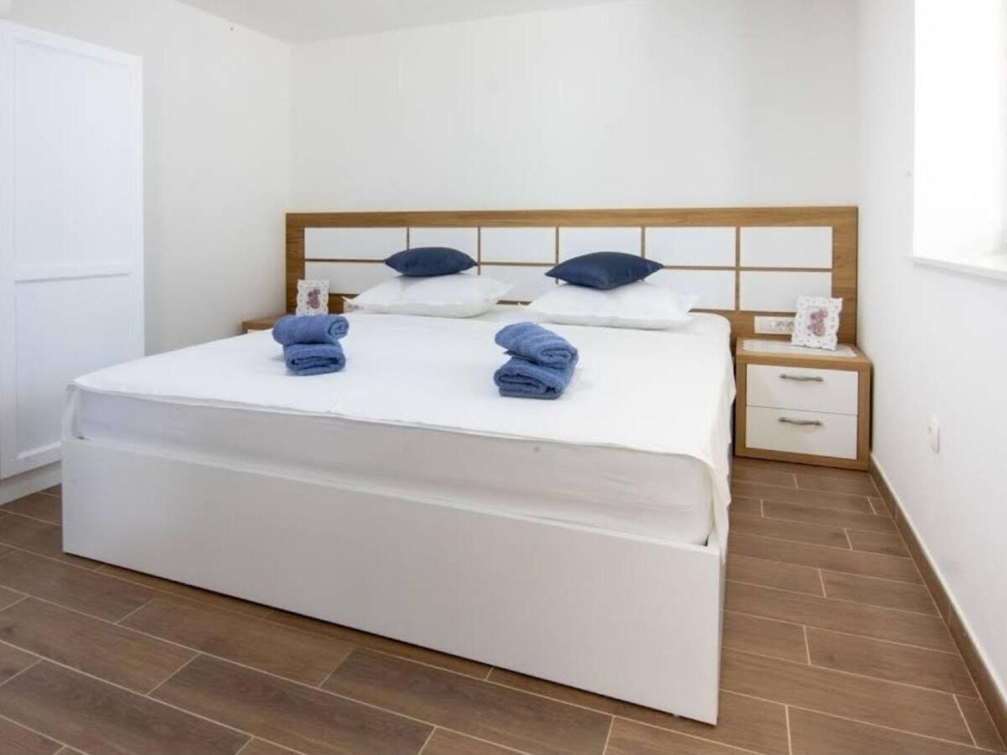 Dvori Stipanovi With Heated Pool And Jacuzzi Villa Donje Rascane Exterior foto